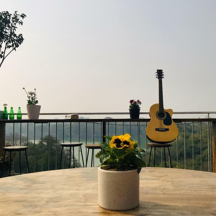 The Lazy Patio Homestay New Delhi Luaran gambar